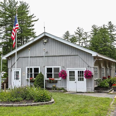 Tuxbury Pond Camping Resort Tiny House Clara South Hampton Extérieur photo